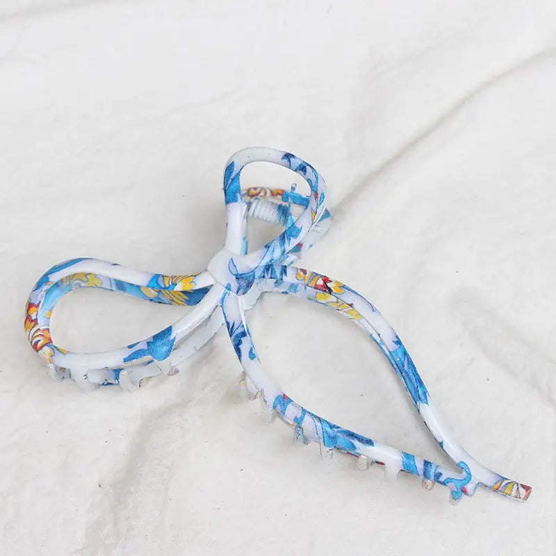 Vintage Toile Pattern Porcelain Hair Claw Clips