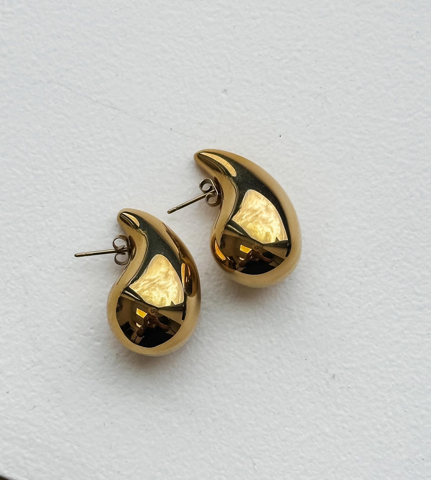 Viral Tear Drop Earring